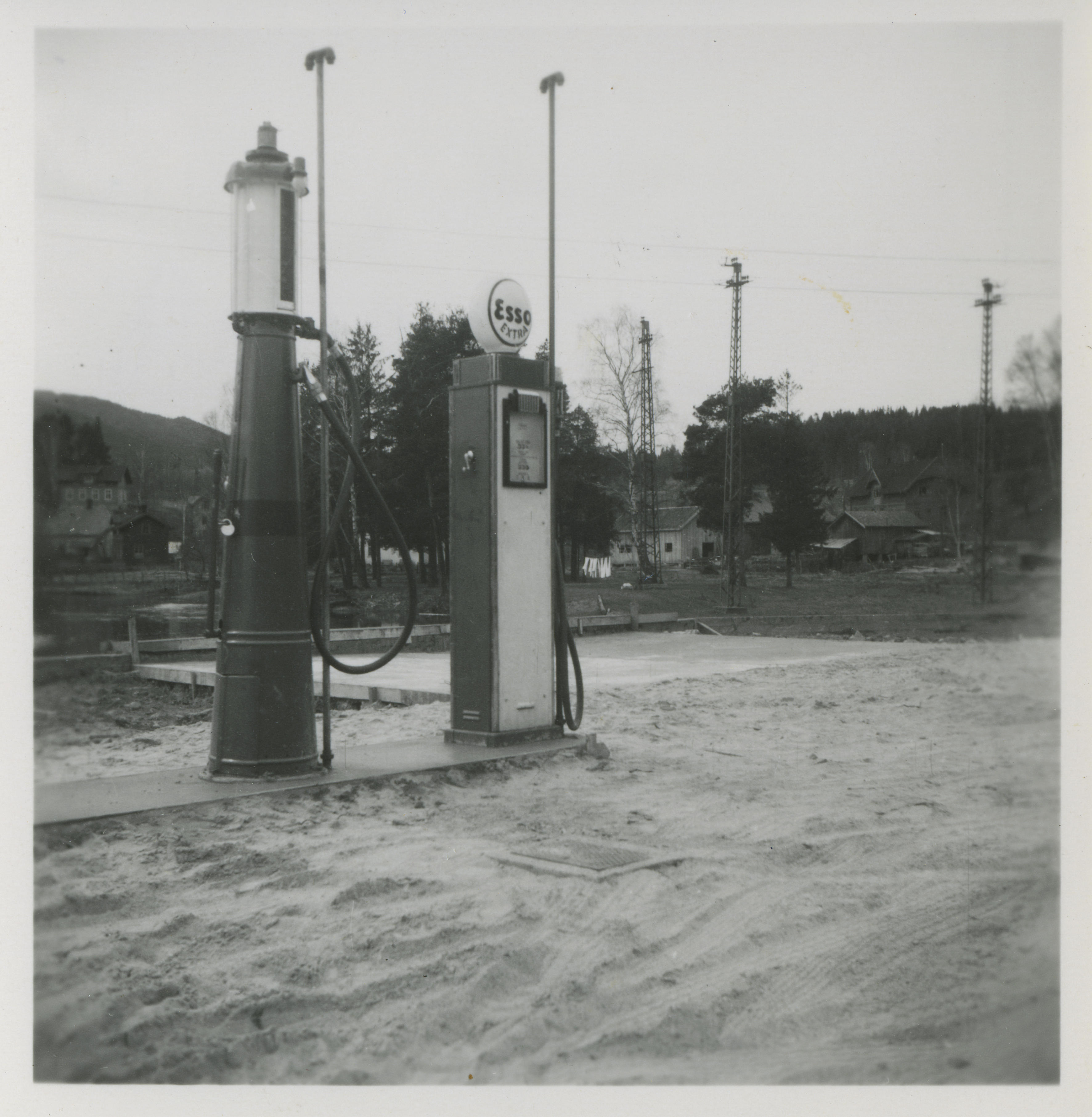 Gas pump, J. Stokstad, Scotselv.