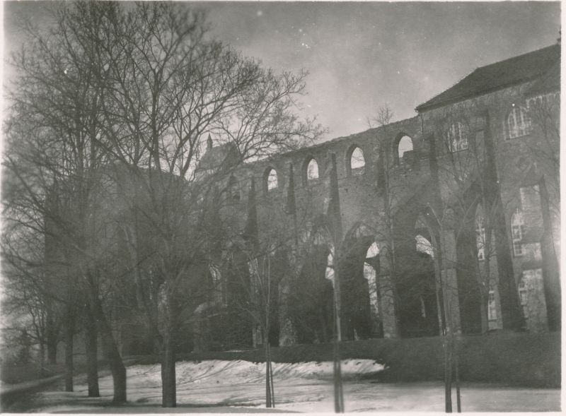 Foto. Tartu. Toomkiriku varemed. 1891.