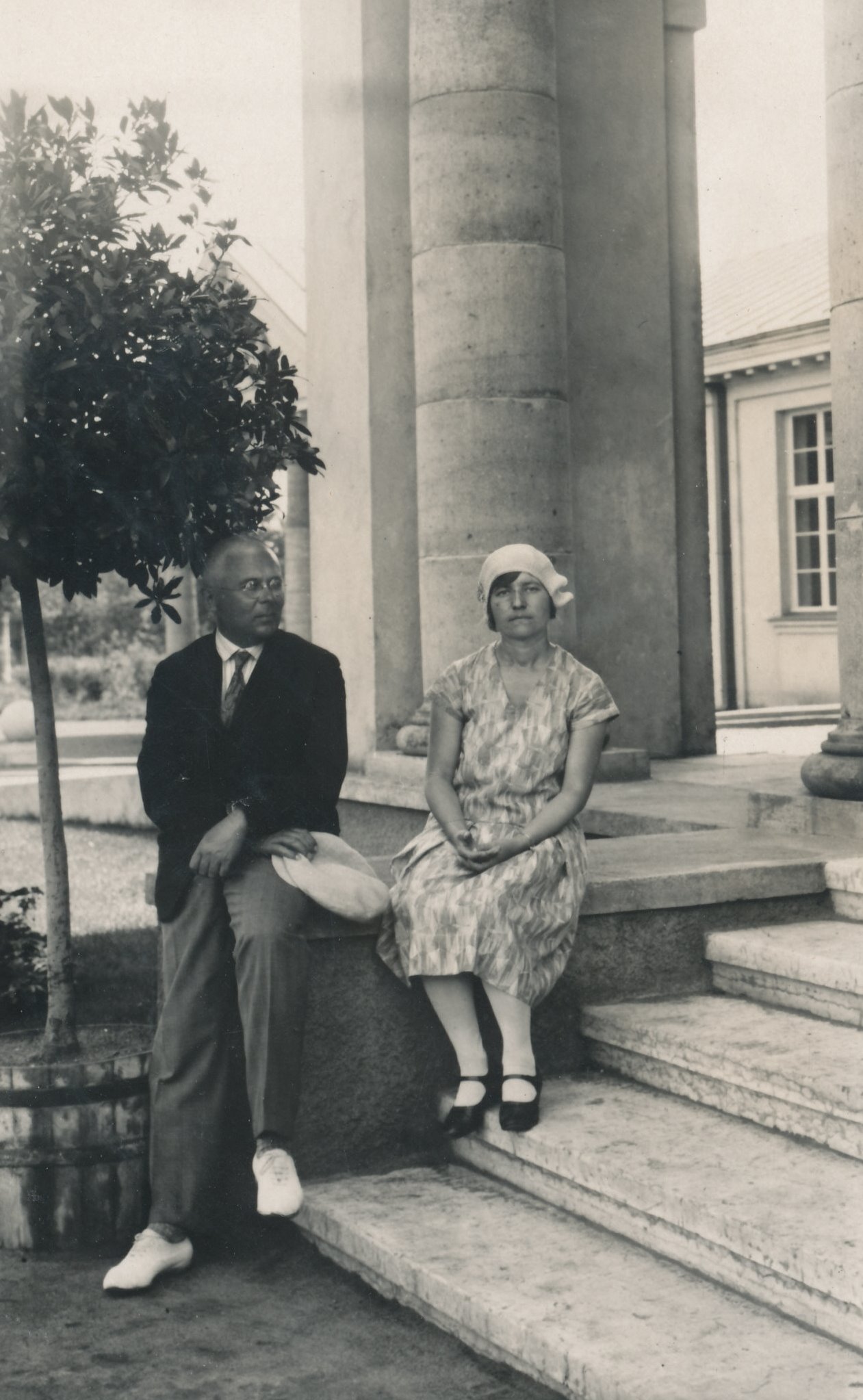 Foto. Õpetajad Bruno ja Hilda Raup Pärnus 1936.a.