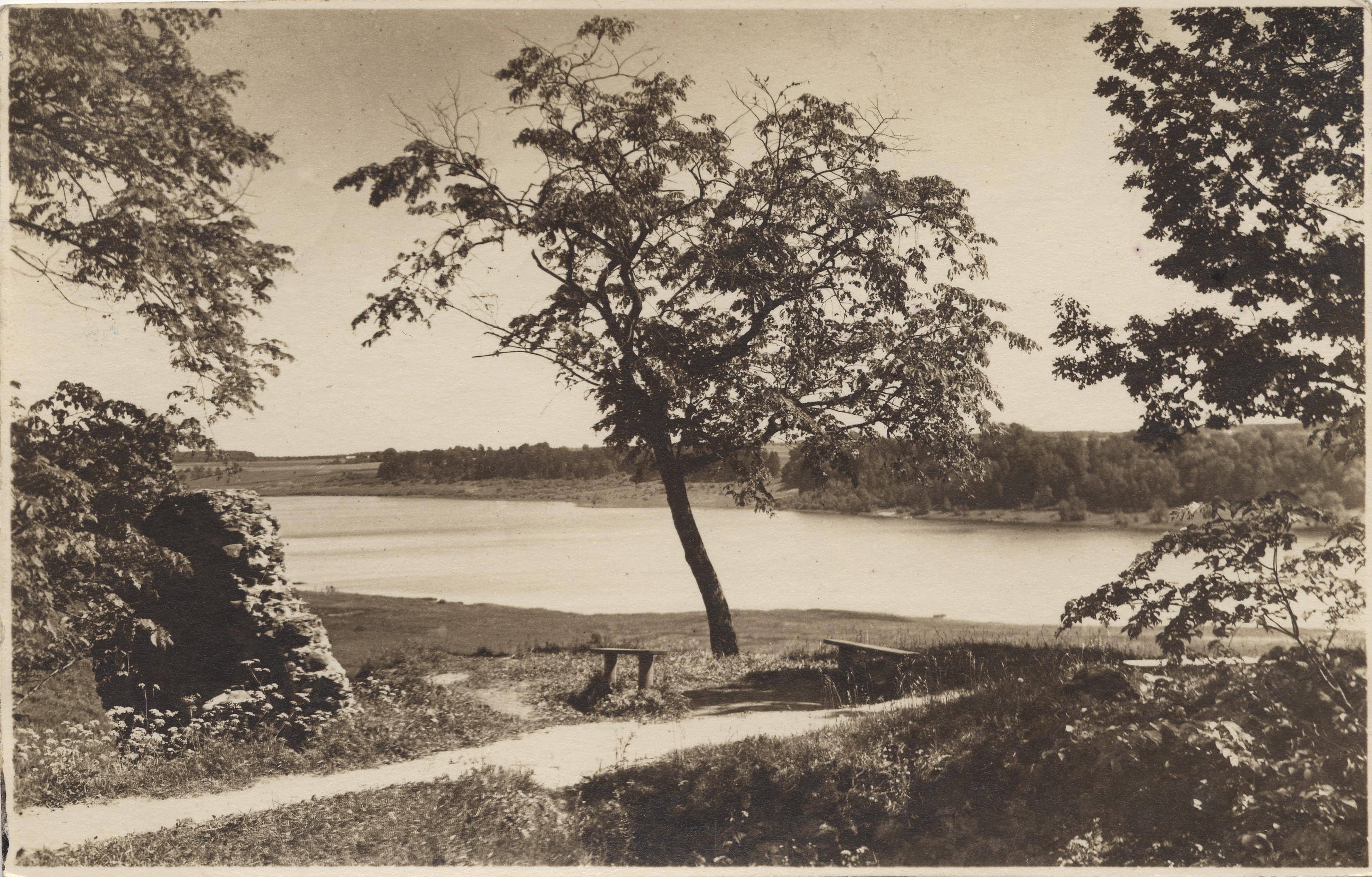 [lake of Viljandi]