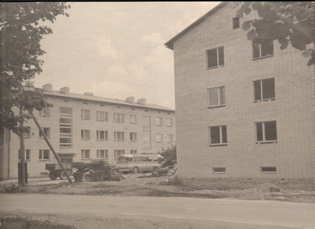 foto, uued elamud  Paides Pärnu t. 1961.a.