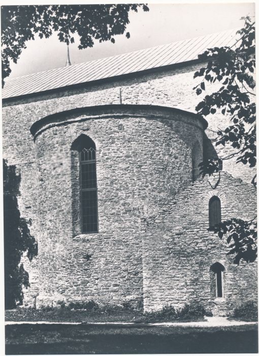 Fotopostkaart. Haapsalu piiskopilinnuse ristimiskabel. 1967.