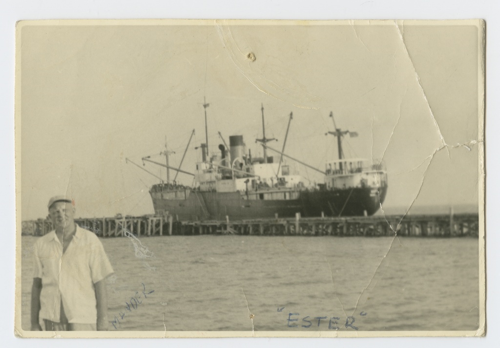 Aurulaev "Ester" sadamas.
Jaan. 1958