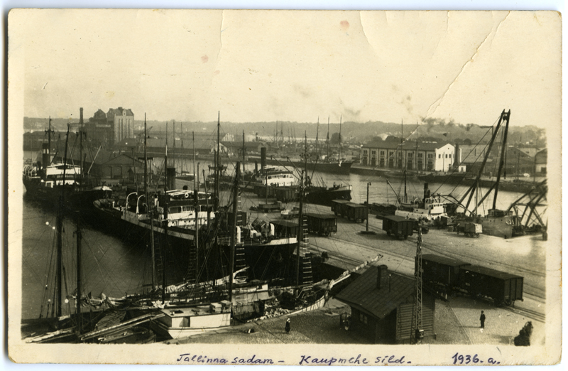 Vaade Tallinna sadama Kaupmehe sillale