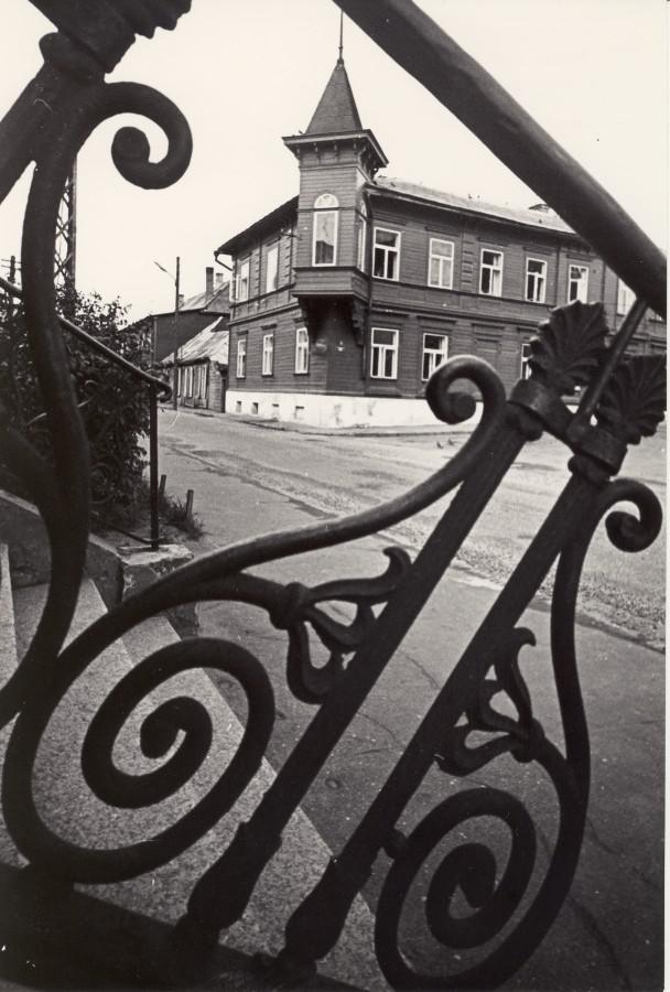 Nurgatorniga maja Liidu tänavas