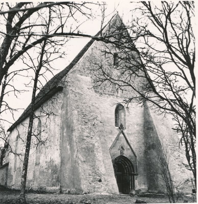 Foto. Ridala kirik. XIII saj.