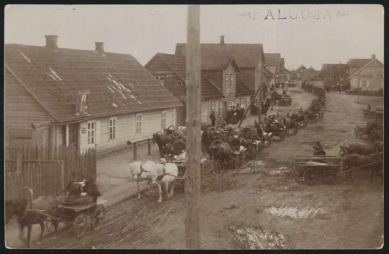 fotopostkaart, Halliste khk, Abja-Paluoja, Pärnu tee, matuserongkäik, turuplats, u 1915