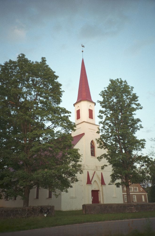 Saarde Katariina kirik