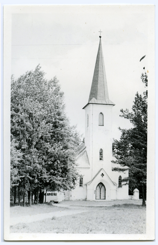 Varbla kirik