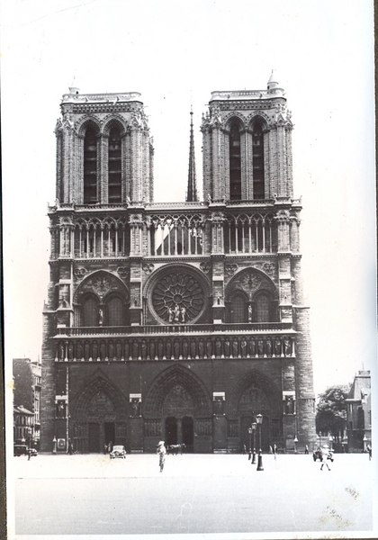 Foto Jumalaema kirik Pariisis 27.06.1938