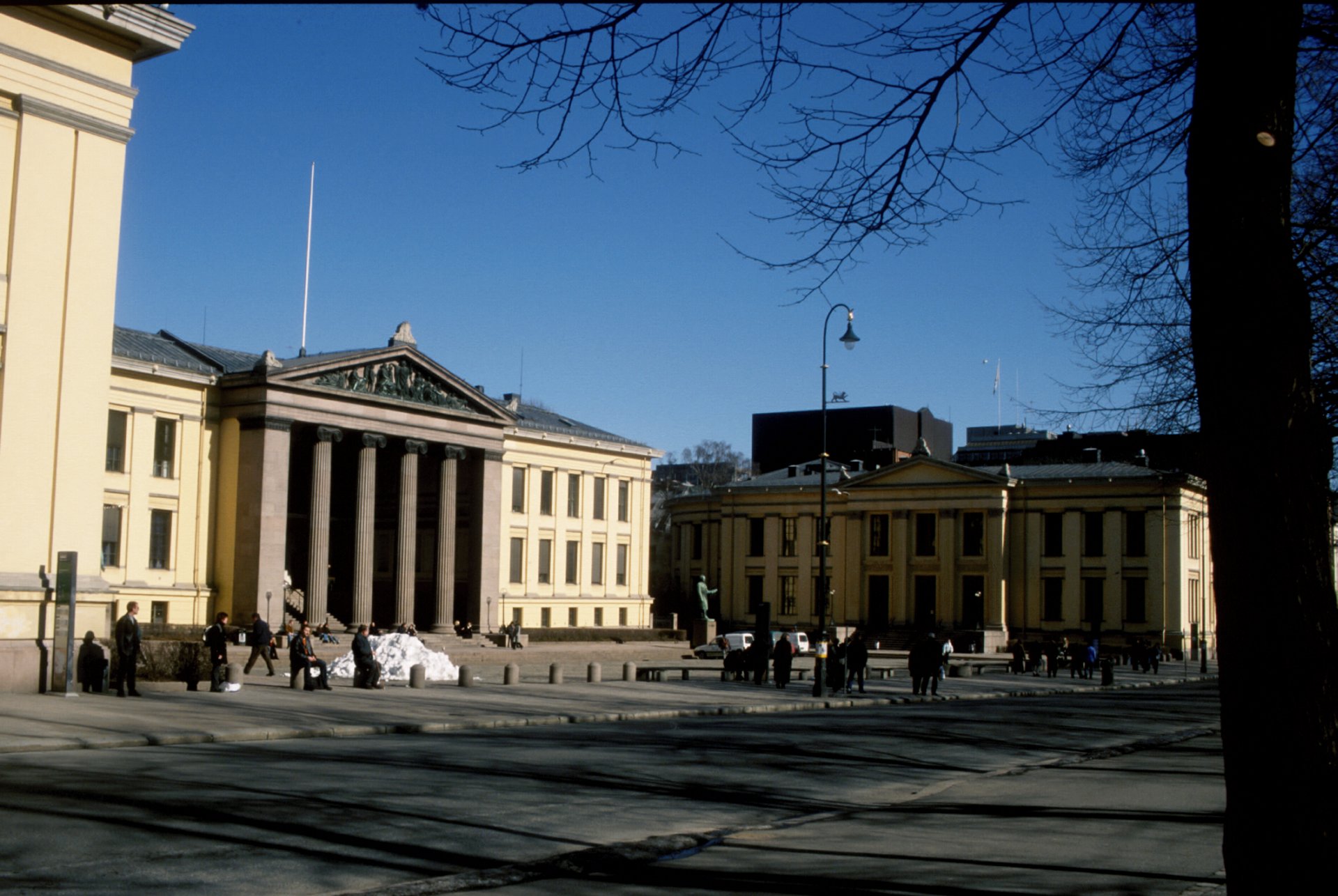 Universitetet i Oslo, Det kongelige Frederiks Universitet (Karl Johans gate 47, Oslo)