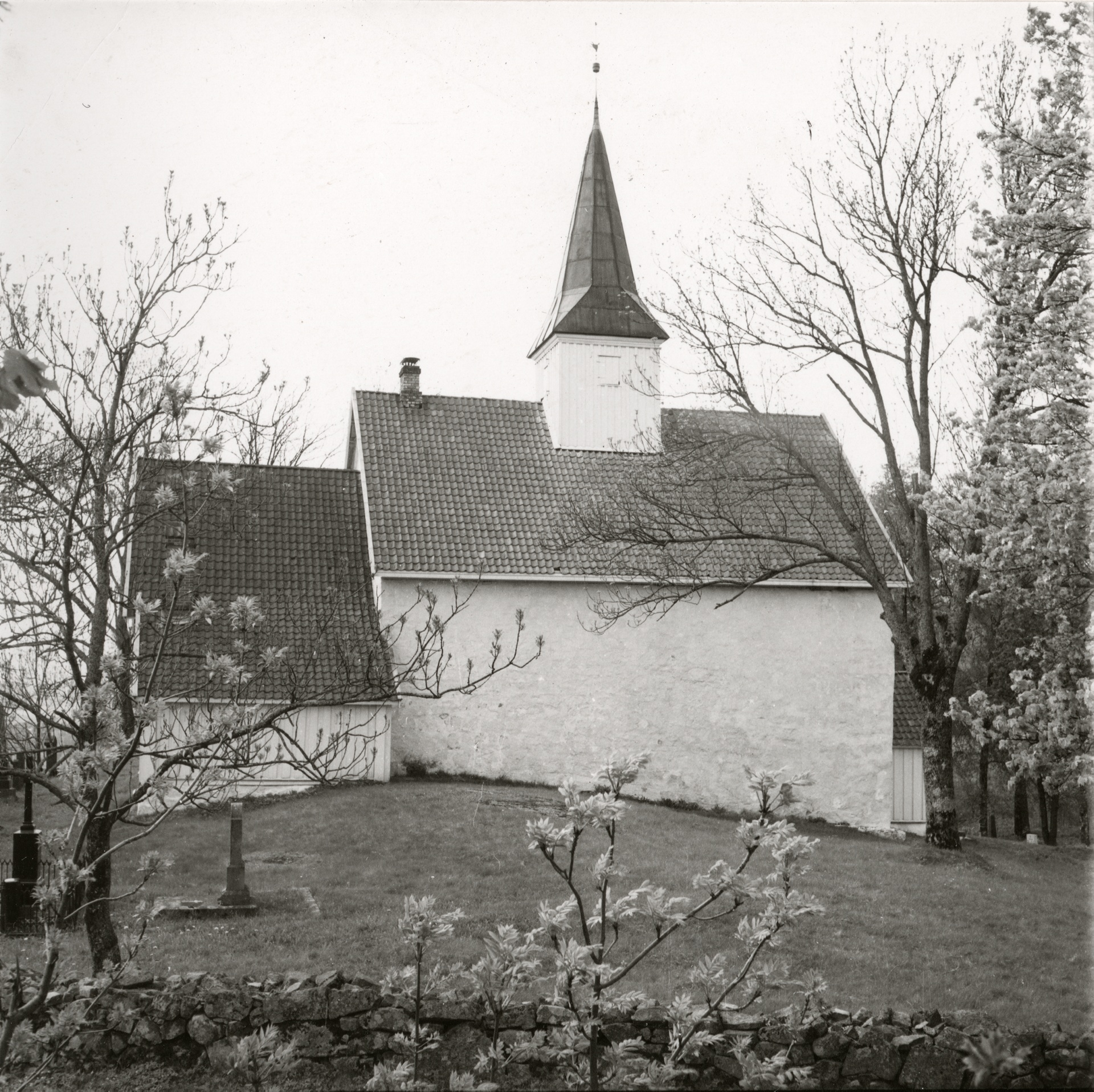 Skoger kirke, Skoger gamle kirke (Hanvollveien 90, Drammen)