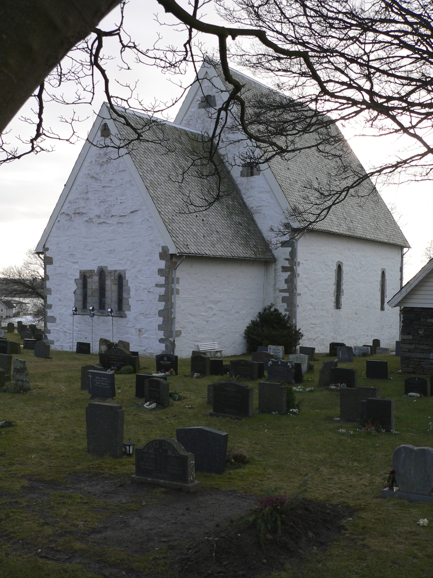Hesby, Finnøy kirke (Hesby 7, Finnøy)