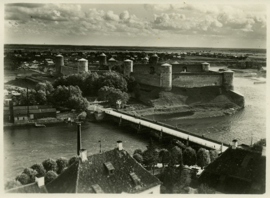 Vaade Jaanilinna kindlusele Narvast
