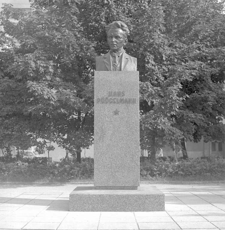Hans Pöögelmann monument Harju county Tallinn Park between Imanta and Lembitu Street