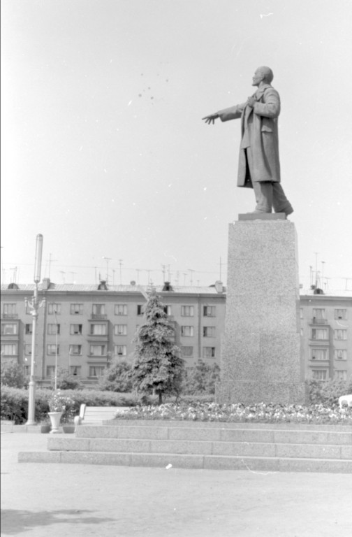 Vladimir Iljitš Lenin monument Ida-Viru county Narva city Peetri square