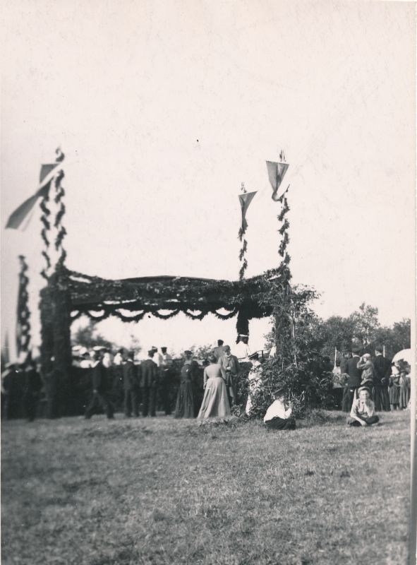 Foto. Läänemaa Põllumajandusnäitus Haapsalu lossipargis. Foto ca 1910.