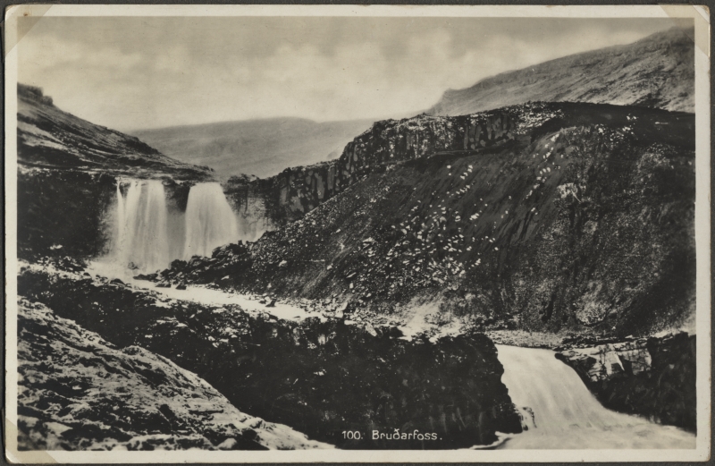 Fotopostkaart, Brudarfossi juga Islandil