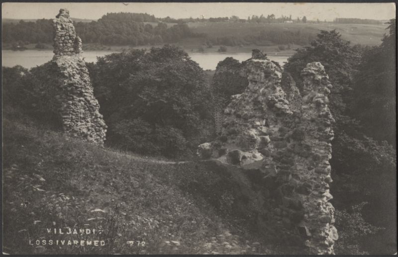 fotopostkaart, Viljandi, Kaevumägi, lõunapoolne osa, müürid, järv, vastaskallas, u 1915, foto J. Riet