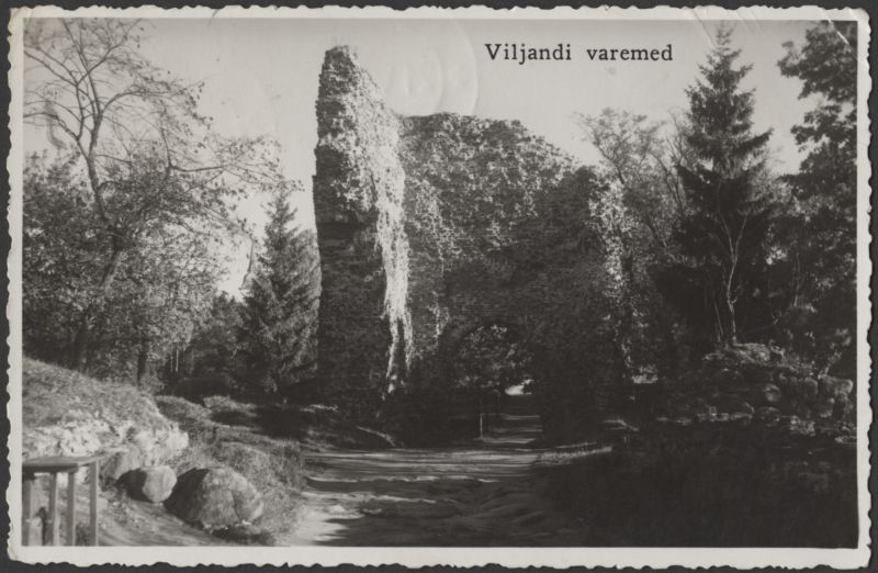 fotopostkaart, Viljandi, lossivärav Kaevumäe poolt, u 1925, foto M. Teng?