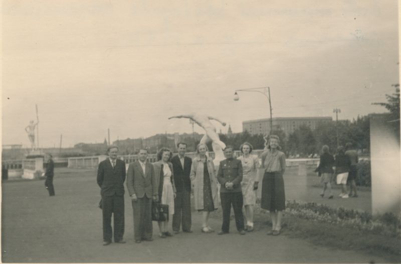 Foto. Eesti muuseumitöötajate ekskursioon Moskvas, aug 1947.