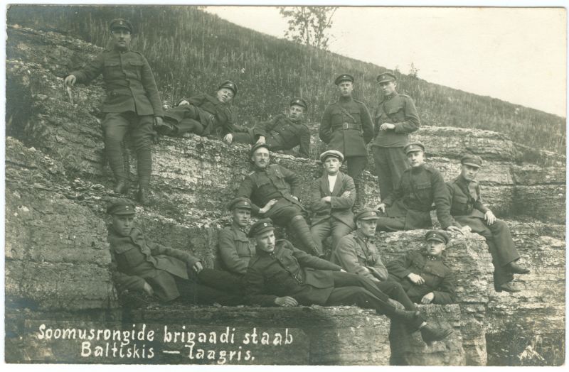 Foto. Soomusrongide brigaadi staap Paldiskis laagris. 1920ad