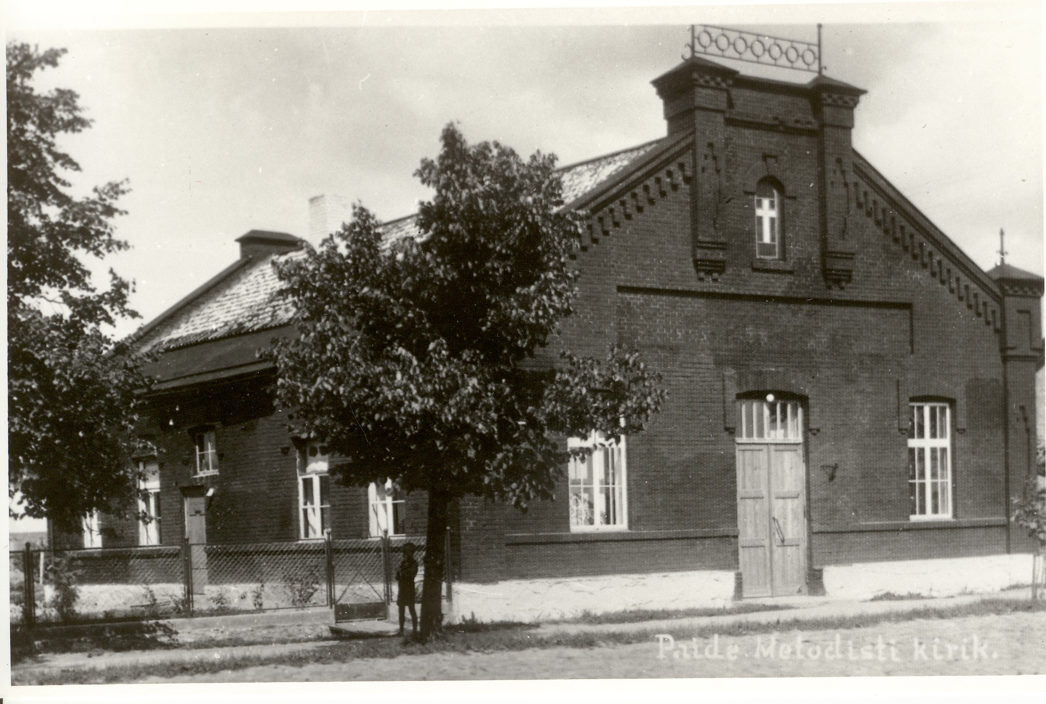 fotokoopia, Paide Metodisti kirik Pärnu tänaval 20.saj. esimesel poolel.