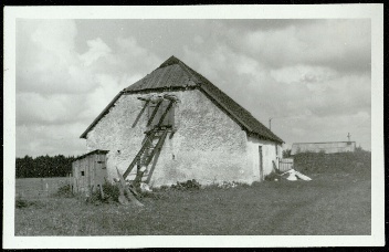 Nearby building of an inappropriate manor