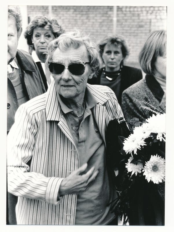 Foto. Haapsalu rajooni aukodanik lastekirjanik A. Lindgren koos I. Wiklandiga Haapsalus 9.09.1989.