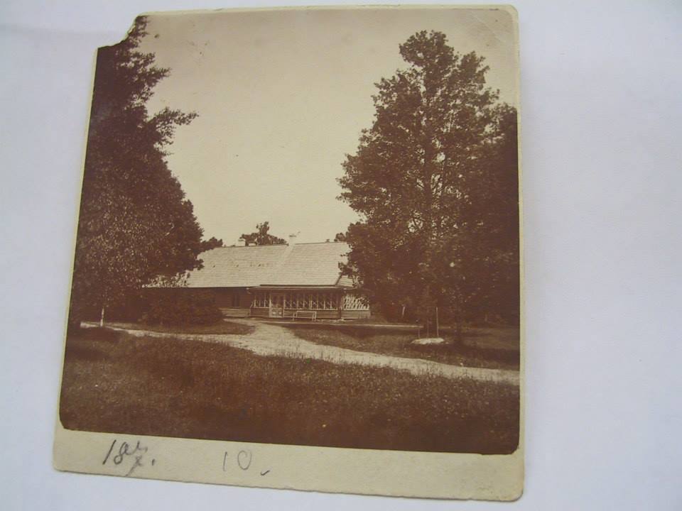 Martin Bolz house in Masso Manor in cattle manor 1900