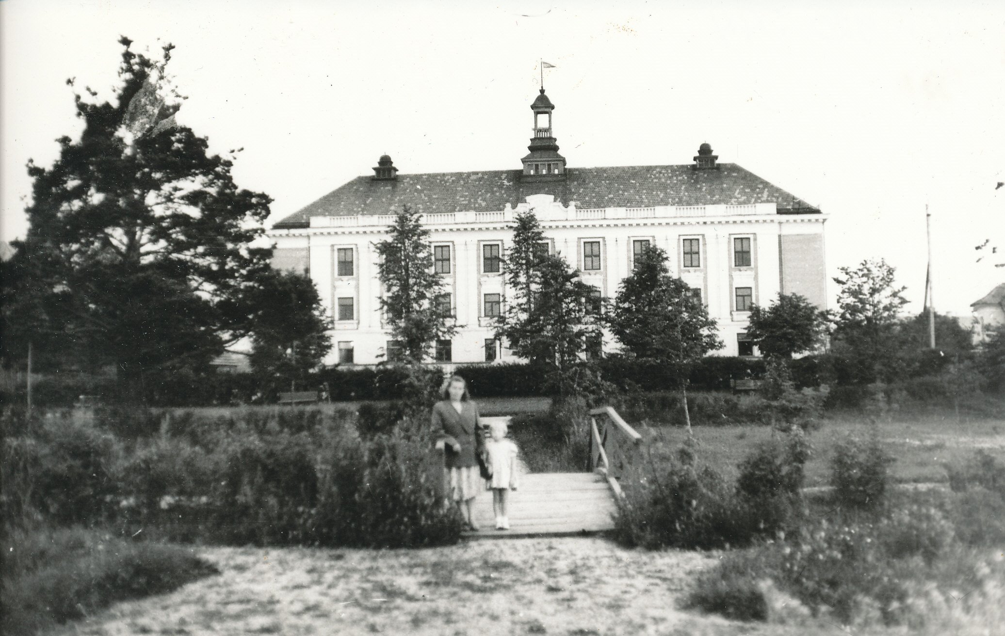 Foto. Vastseliina rajooni administratiivhoone 1955. aastatal (valminud 1953)