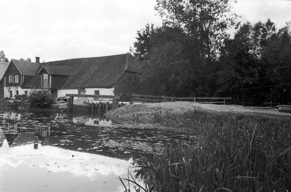 Saksa vesiveski Polli külas.