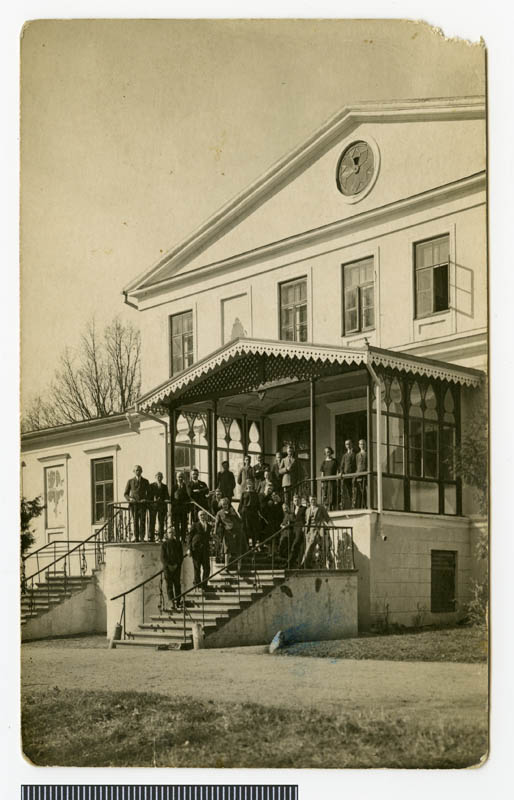 fotopostkaart, Viljandi khk, Vana-Võidu Põllutöökool, trepp, inimesed, u 1935