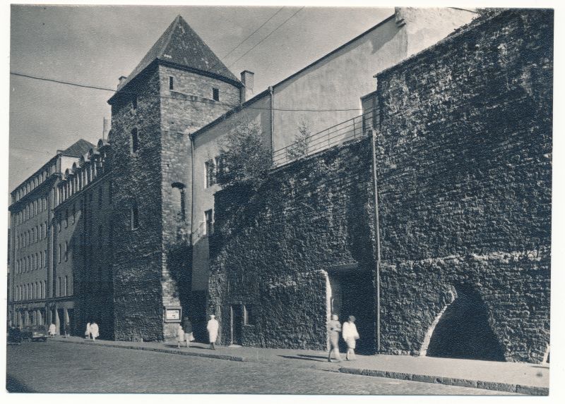 Fotopostkaart. Tallinna vaade. Müürivahe tänav (Muusikamuuseum). 1963. Foto: E. Saar