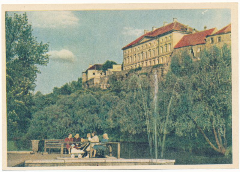 Postkaart. Tallinna vaade. Vallikraavi tiigi ääres. 1955.