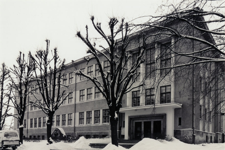 TÜ Õpetajate Instituut (varem: kommertsgümnaasium, kaubanduskool, Tartu Õpetajate Instituut, Tartu Pedagoogiline Kool, Tartu Õpetajate Seminar), hoone vaade. Arhitekt Arnold Matteus