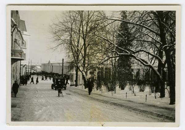 Poe t, taga kaubahoov. Tartu, 1930-1940.