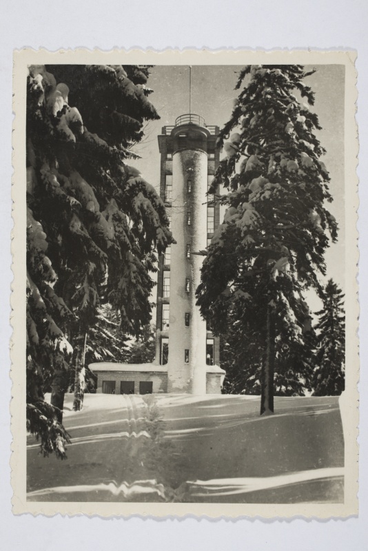 Suure Munamäe vaatetorn talvel