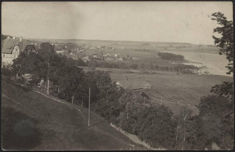 fotopostkaart, Viljandi, Kivistiku, järv, vasakul G. Rosenbergi maja, lossimägede poolt, u 1915