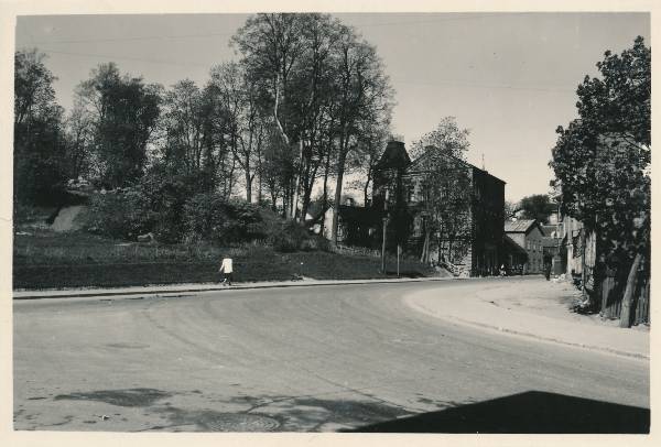 V. Kingissepa t (Jakobi t), vaade Baeri t nurgalt. Tartu, 1957.