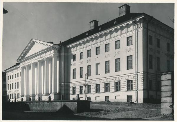TRÜ peahoone (Ülikooli 18). Tartu, 1957
