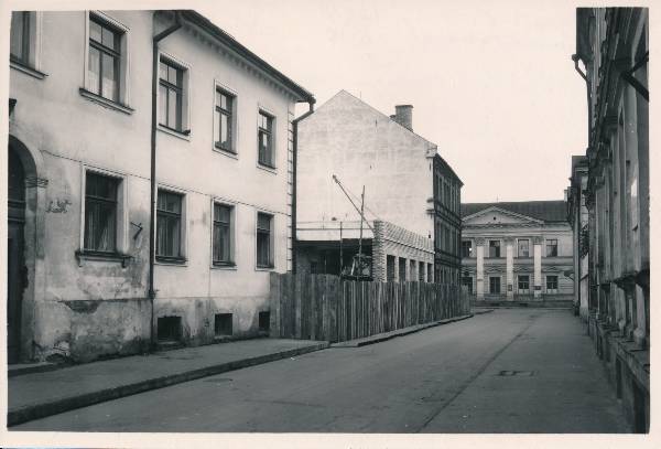 21.Juuni t (Rüütli t), vaade Mitšurini t (Lai t) suunas. Tartu, 1958.