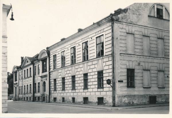 TRÜ õppehoone (Ülikooli 16). Tartu, 1957.