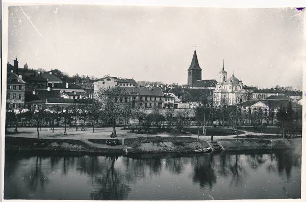 Tartu linnavaade. Emajõgi. 20. sajandi algus.