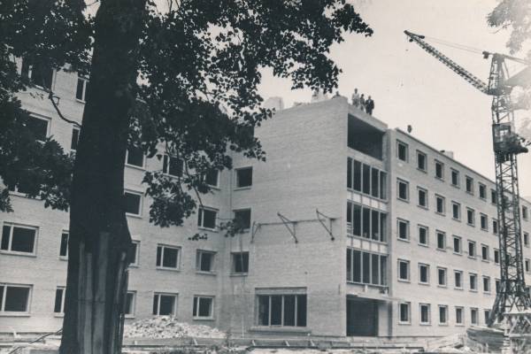 Eesti Põllumajanduse Akadeemia uus ühiselamu. 1960ndatel.