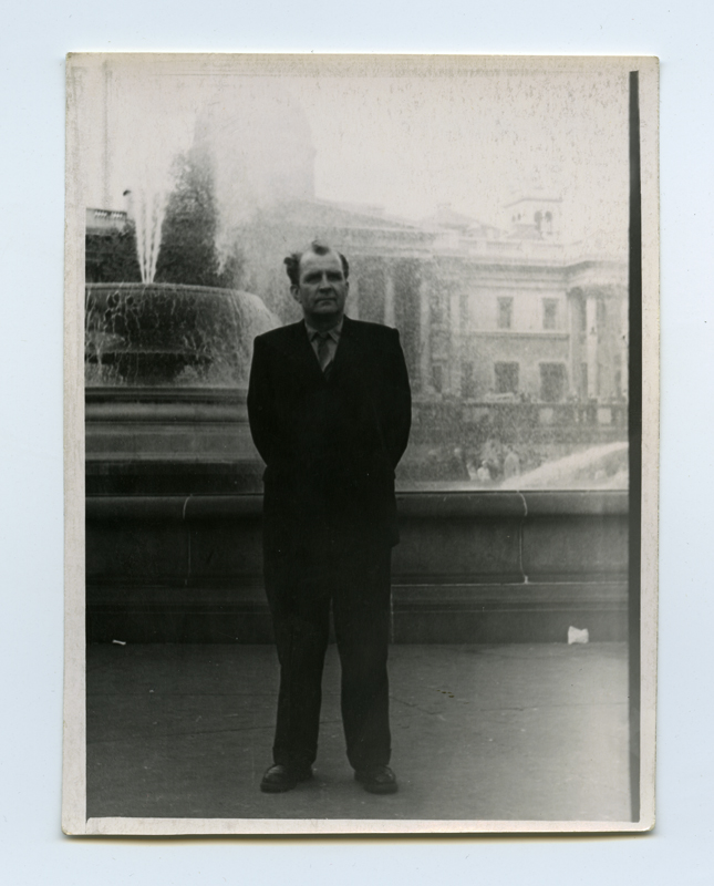 Artur Kruusmägi Londonis Trafalgar Square'il