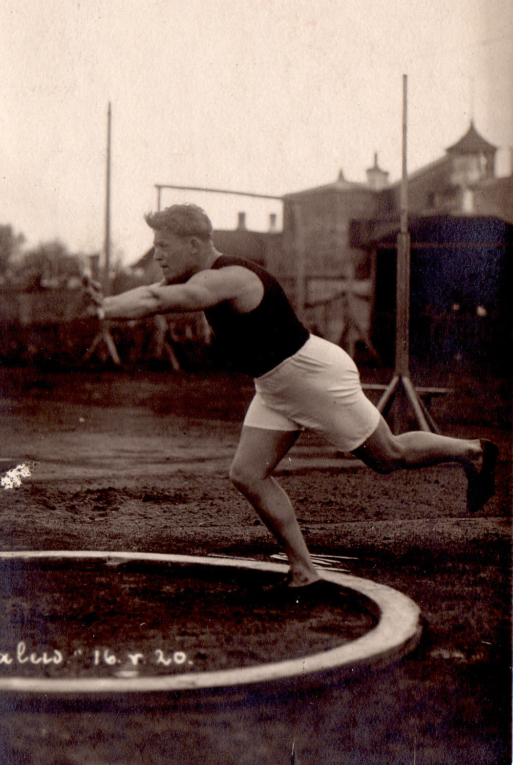 Harald Tammer kuulitõukel
