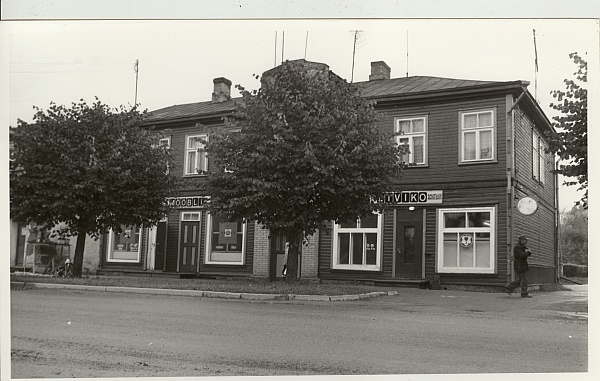 foto, Paide RTK Türi viina- ja mööblikauplus 1984.a.