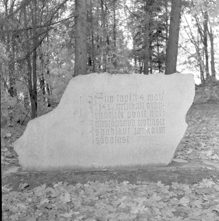 Memorial stone 1343. a. For the murdered ambassadors of Estonians, Järva County Paide city Vallimägi
