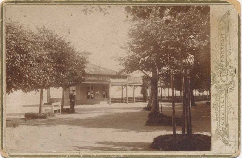Foto. Trinkhalle Haapsalus Suurel-Promenaadil u. 1880